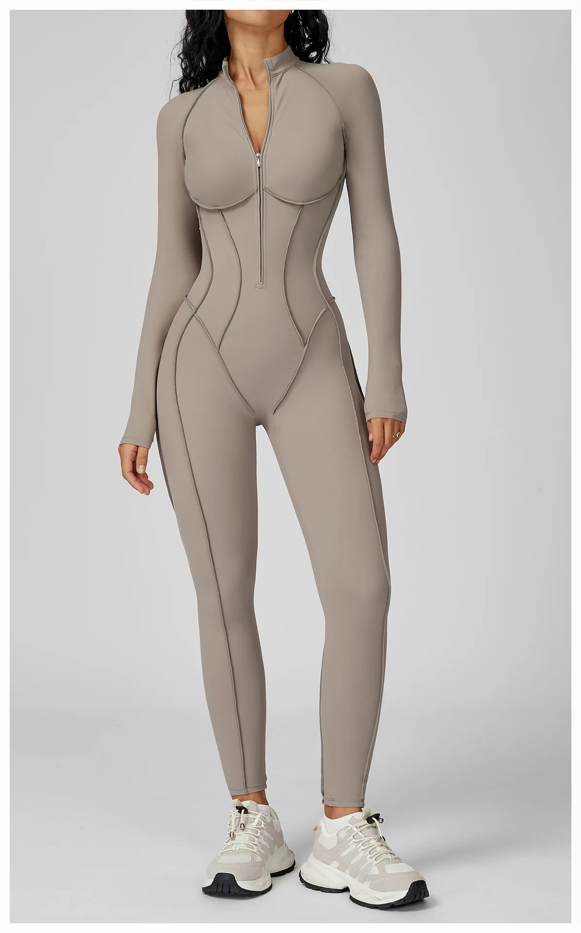 BodyFlow Combinaison Sport Femme – Design Sculptant, Col Montant Zippé, Performance & Élégance